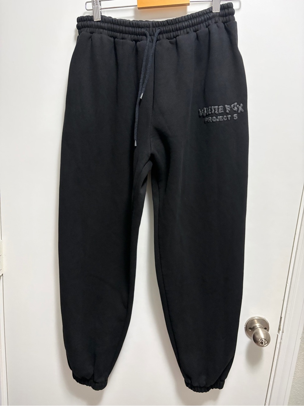 White Fox Project 5 Black Sweatpants Women’s Size Large